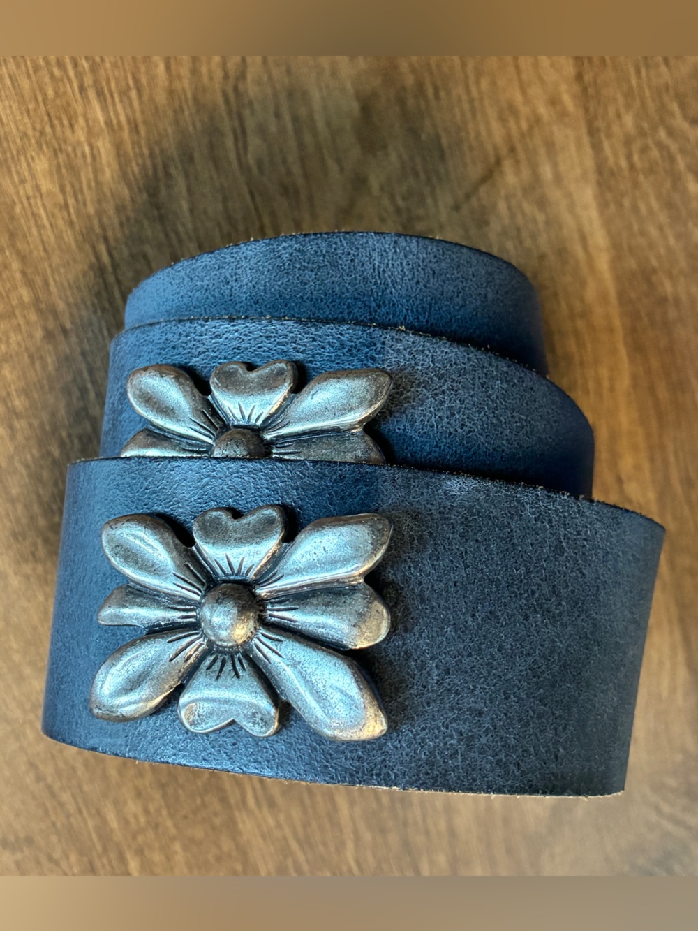 Antoniazzi Firenze Womens Belt Size M Navy Blue Leather Flower Applique